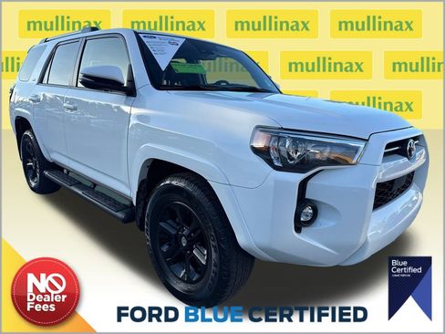 Used 2022 Toyota 4Runner SR5 Premium w/ Moonroof Package image 1