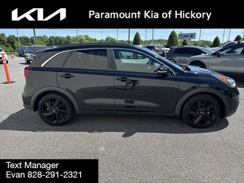 Used 2019 Kia Niro S Touring FWD image 8