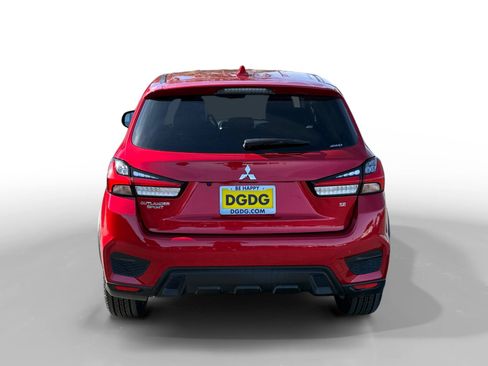 Used 2024 Mitsubishi Outlander Sport SE image 4