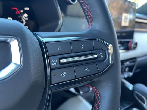 Used 2024 GMC Canyon AT4X image 30