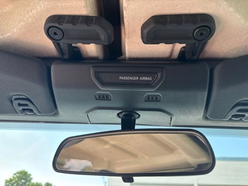 Used 2021 Jeep Gladiator Sport image 9