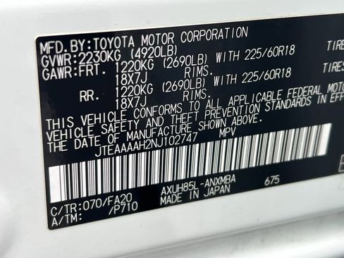 Used 2022 Toyota Venza LE image 31