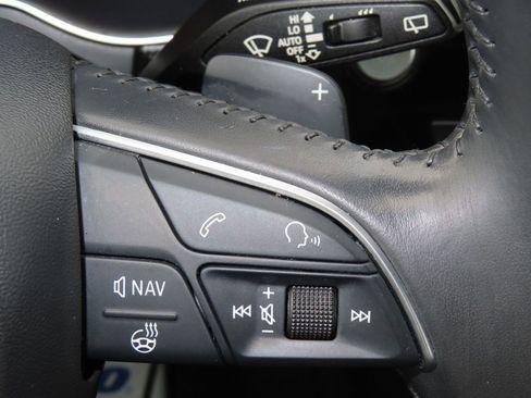 Used 2019 Audi Q7 3.0T Prestige image 12