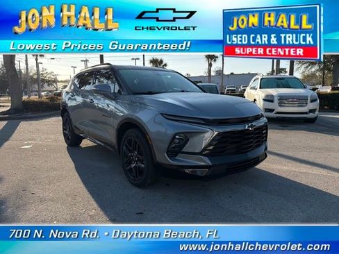 Used 2025 Chevrolet Blazer RS image 1