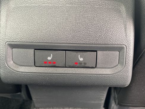 Used 2024 Volkswagen Jetta SEL FWD image 27