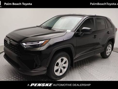 Certified 2025 Toyota RAV4 LE FWD image 1