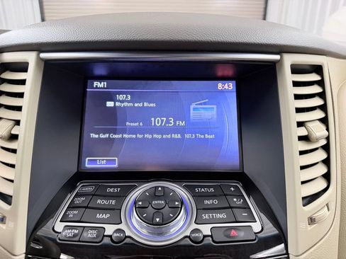 Used 2015 INFINITI QX70 2WD w/ Premium Package image 18