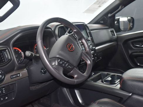 Used 2023 Nissan Titan PRO-4X w/ Pro-4x Convenience Package image 8