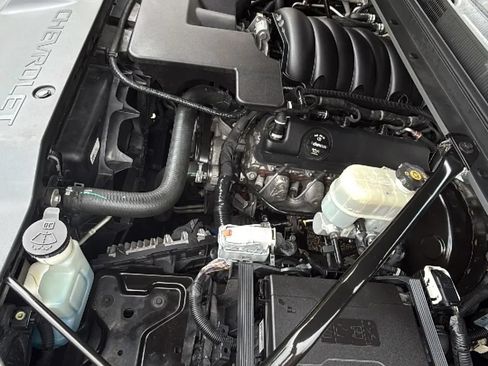 Used 2016 Chevrolet Suburban LS RWD image 37