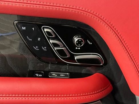 Used 2019 Land Rover Range Rover Long Wheelbase Autobiography AWD/4WD image 25