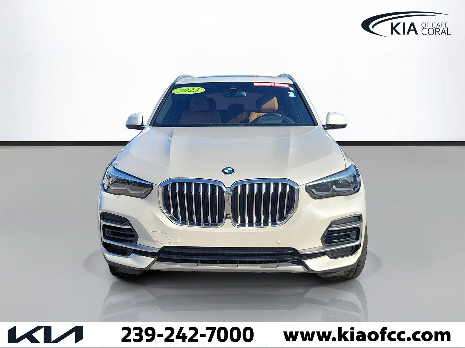 Used 2023 BMW X5 xDrive40i w/ Premium Package AWD/4WD image 2
