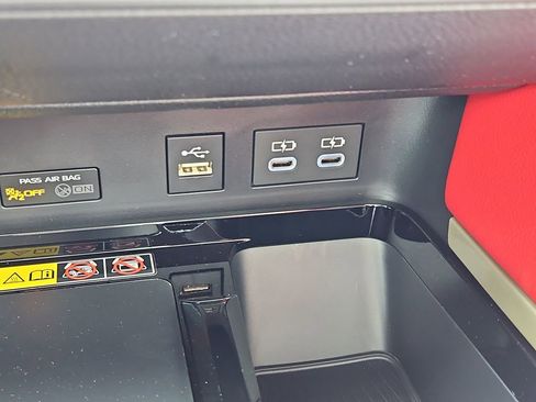 New 2026 Toyota Camry Hybrid image 13