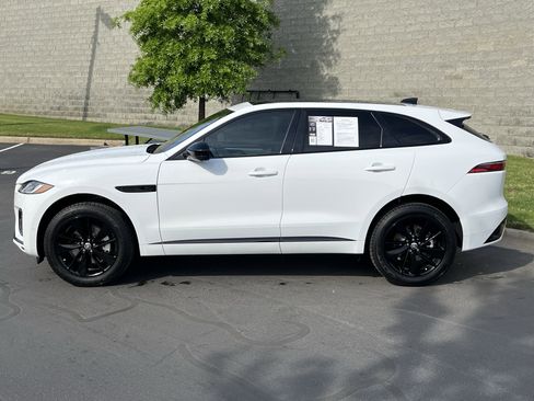 Used 2025 Jaguar F-PACE R-Dynamic S image 4