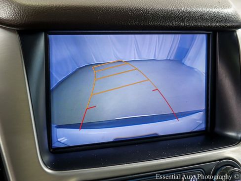 Used 2017 GMC Yukon SLT w/ Premium Edition image 18