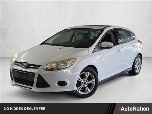 Used 2014 Ford Focus SE FWD image 1