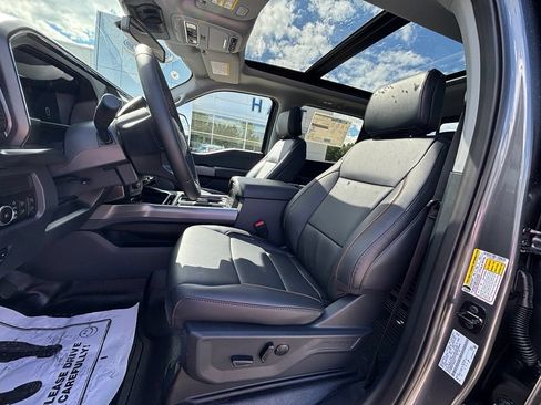 New 2026 Ford F350 Lariat w/ Black Appearance Package AWD/4WD image 15