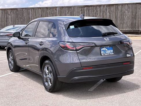 Certified 2026 Honda HR-V LX image 4