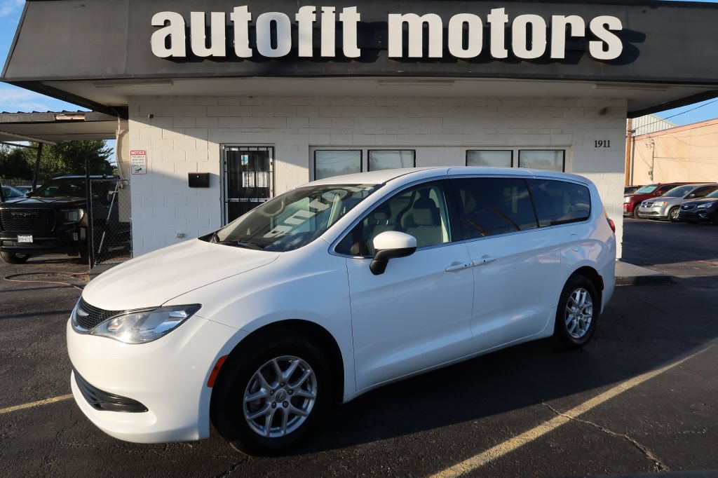 Used 2018 Chrysler Pacifica Touring w/ Security Group FWD image 1