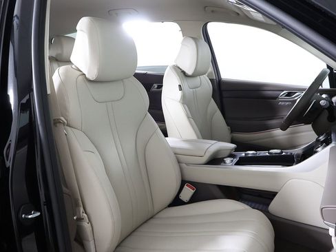 Used 2024 Genesis GV80 2.5T AWD/4WD image 30
