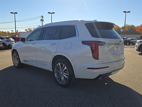 Used 2024 Cadillac XT6 Premium Luxury w/ Technology Package image 28