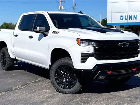 New 2026 Chevrolet Silverado 1500 LT Trail Boss w/ LT Trail Boss Premium Package AWD/4WD image 2