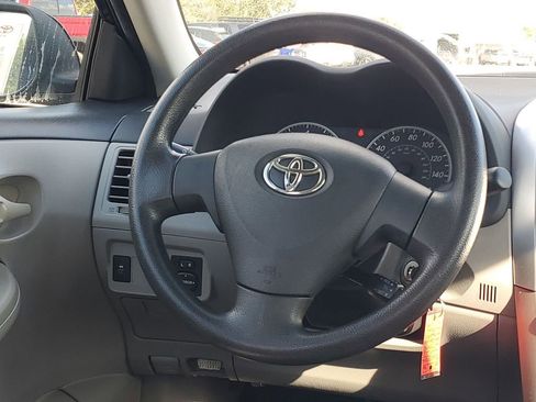 Used 2013 Toyota Corolla L image 25