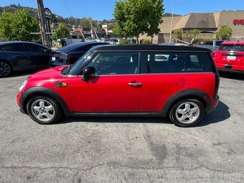 Used 2011 MINI Cooper Clubman image 4