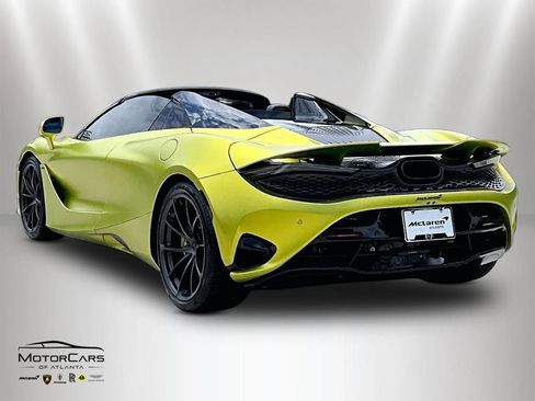 Used 2026 McLaren 750S Spider RWD image 10