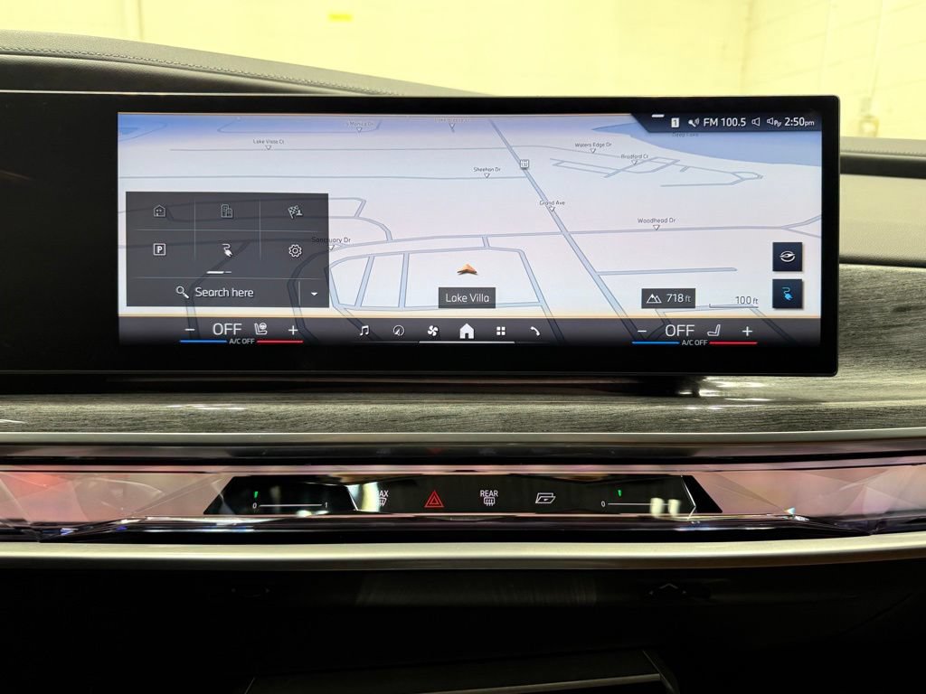 Used 2023 BMW i7 xDrive60 AWD/4WD image 26
