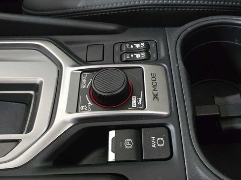 Used 2022 Subaru Forester Premium AWD/4WD image 38