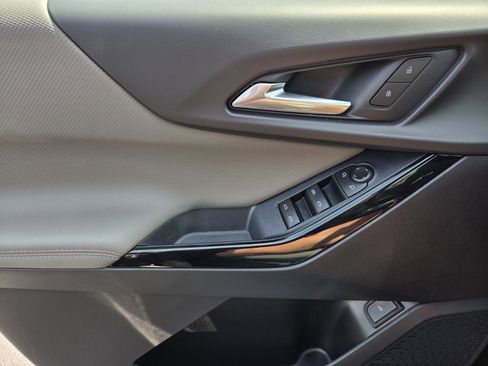 New 2026 Chevrolet Equinox LT w/ Convenience Package II image 10