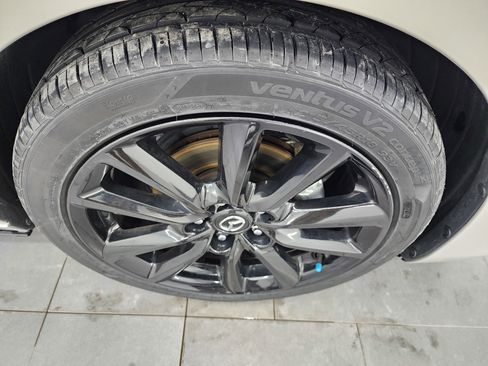 Used 2024 MAZDA MAZDA3 s image 3