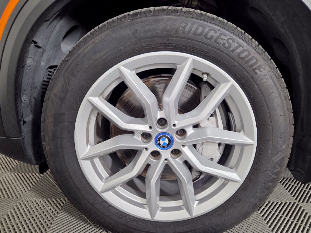 Used 2022 BMW X5 xDrive45e w/ Premium Package AWD/4WD image 7
