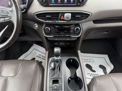 Used 2019 Hyundai Santa Fe Limited image 11