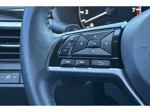 Used 2023 Nissan Altima 2.5 SR w/ SR Premium Package FWD image 35