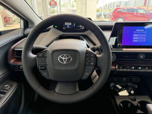 Certified 2025 Toyota Prius Plug-In Hybrid image 7