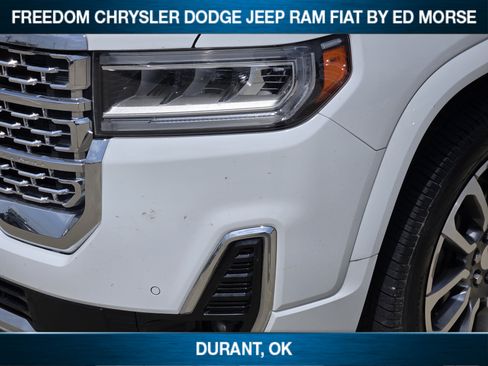 Used 2020 GMC Acadia Denali w/ Technology Package FWD image 5