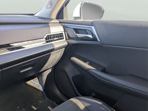 Used 2025 Mitsubishi Outlander SE AWD/4WD image 16