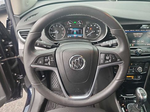 Used 2022 Buick Encore Preferred AWD/4WD image 18