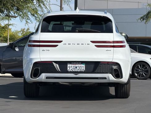 Used 2025 Genesis GV70 2.5T w/ Advanced Package AWD/4WD image 8