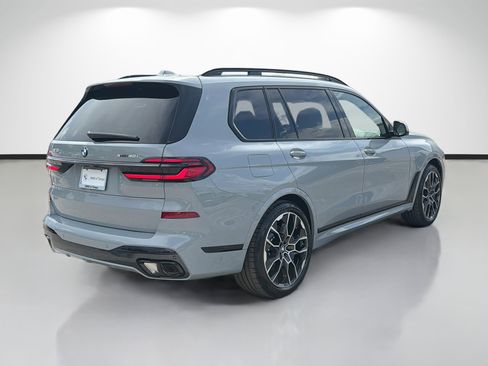 New 2027 BMW X7 xDrive40i w/ Executive Package AWD/4WD image 3