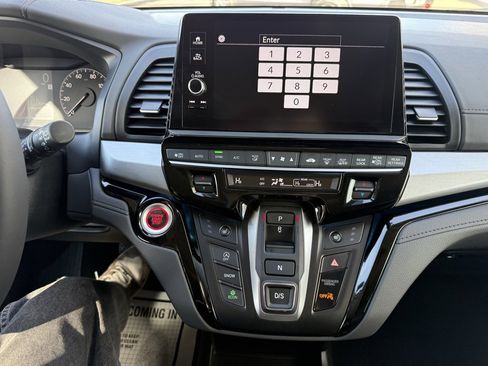 Used 2026 Honda Odyssey Touring image 25