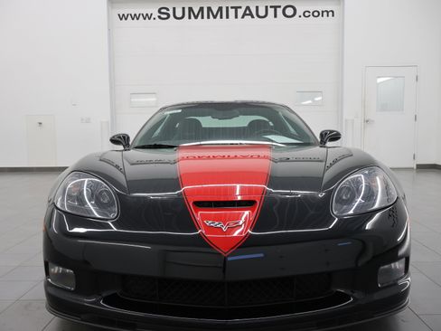 Used 2007 Chevrolet Corvette Z06 w/ Preferred Equipment Group RWD image 17