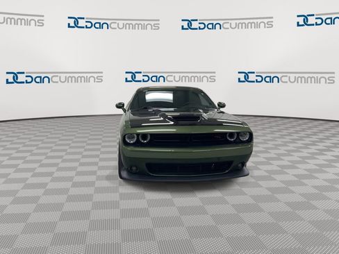 Used 2019 Dodge Challenger R/T RWD image 3