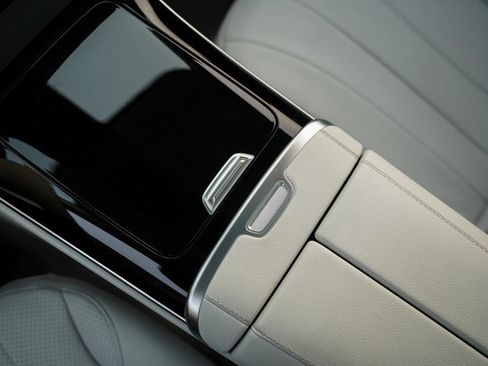 Used 2023 Mercedes-Benz EQE 350+ SUV w/ AMG Line Exterior Package image 32