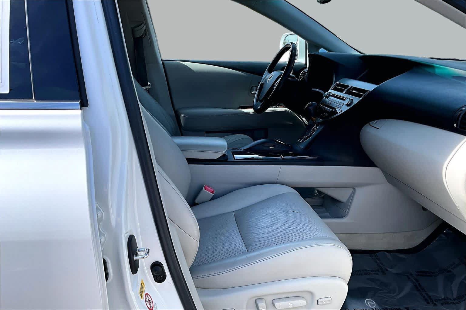 Used 2010 Lexus RX 350 2WD w/ Luxury Pkg image 8