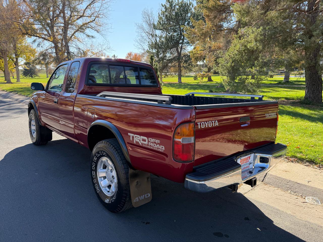 Used 1999 Toyota Tacoma 4x4 Xtracab V6 w/ SR5 Pkg image 3