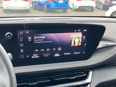 Used 2025 Buick Envista Sport Touring image 21