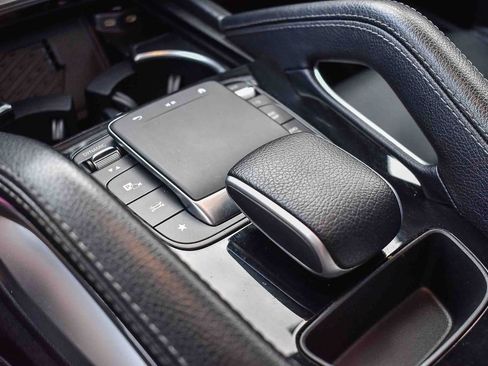 Used 2024 Mercedes-Benz GLE 350 4MATIC image 22