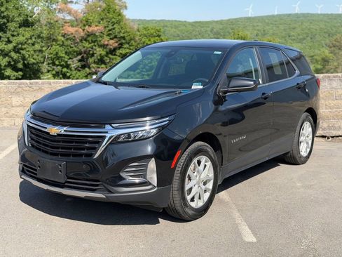 Used 2023 Chevrolet Equinox LT FWD image 1